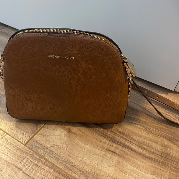 Michael Kors Handbags - Brown Michael Kors crossbody purse